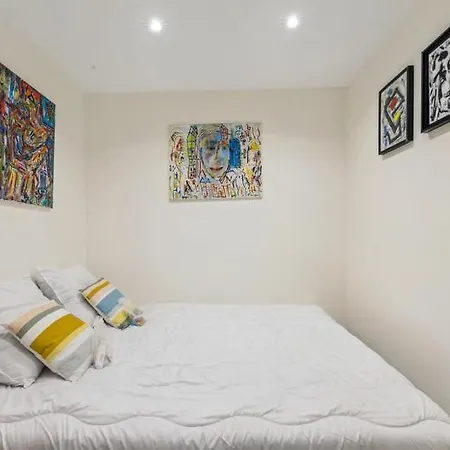 Apartment 309 Sedaine - Superb In *
